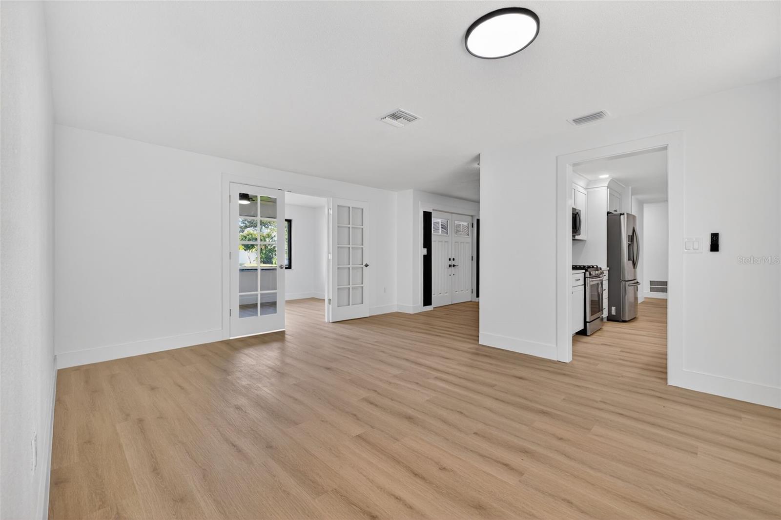 Image 14 of 35 For 1975 Sky Drive