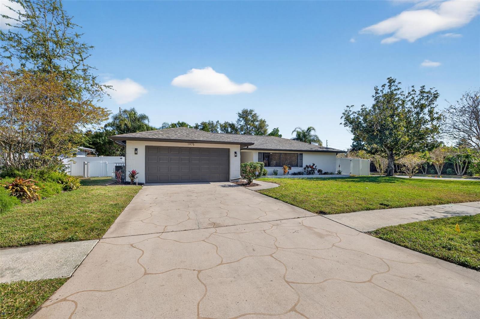 Image 35 of 35 For 1975 Sky Drive