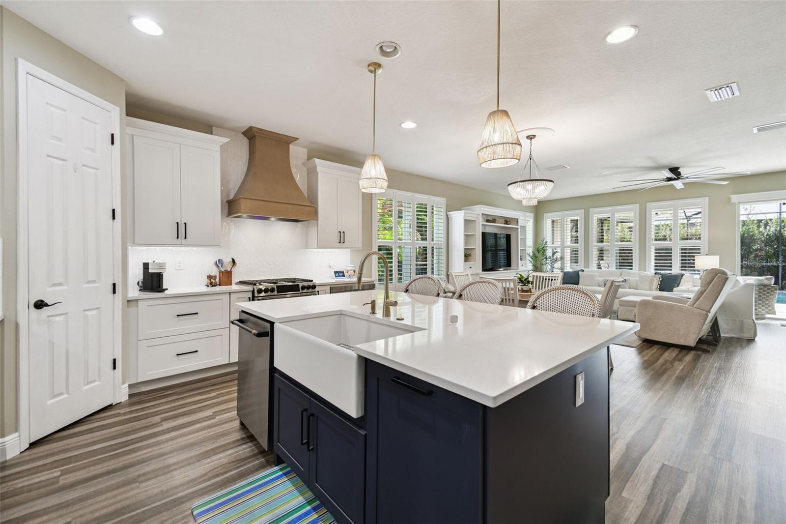 Listing photo id 16 for 14309 Azalea Pond Court