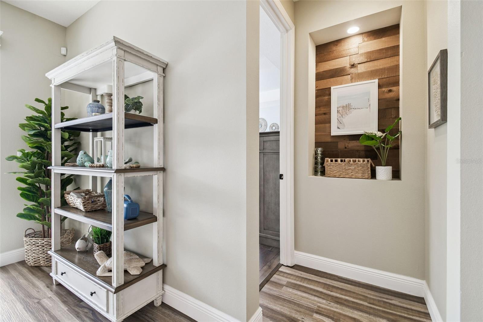 Listing photo id 21 for 14309 Azalea Pond Court