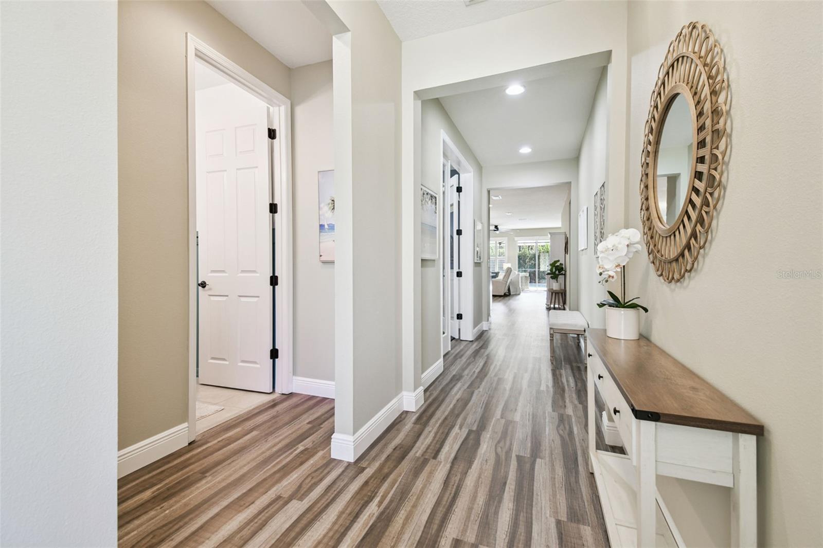 Listing photo id 5 for 14309 Azalea Pond Court