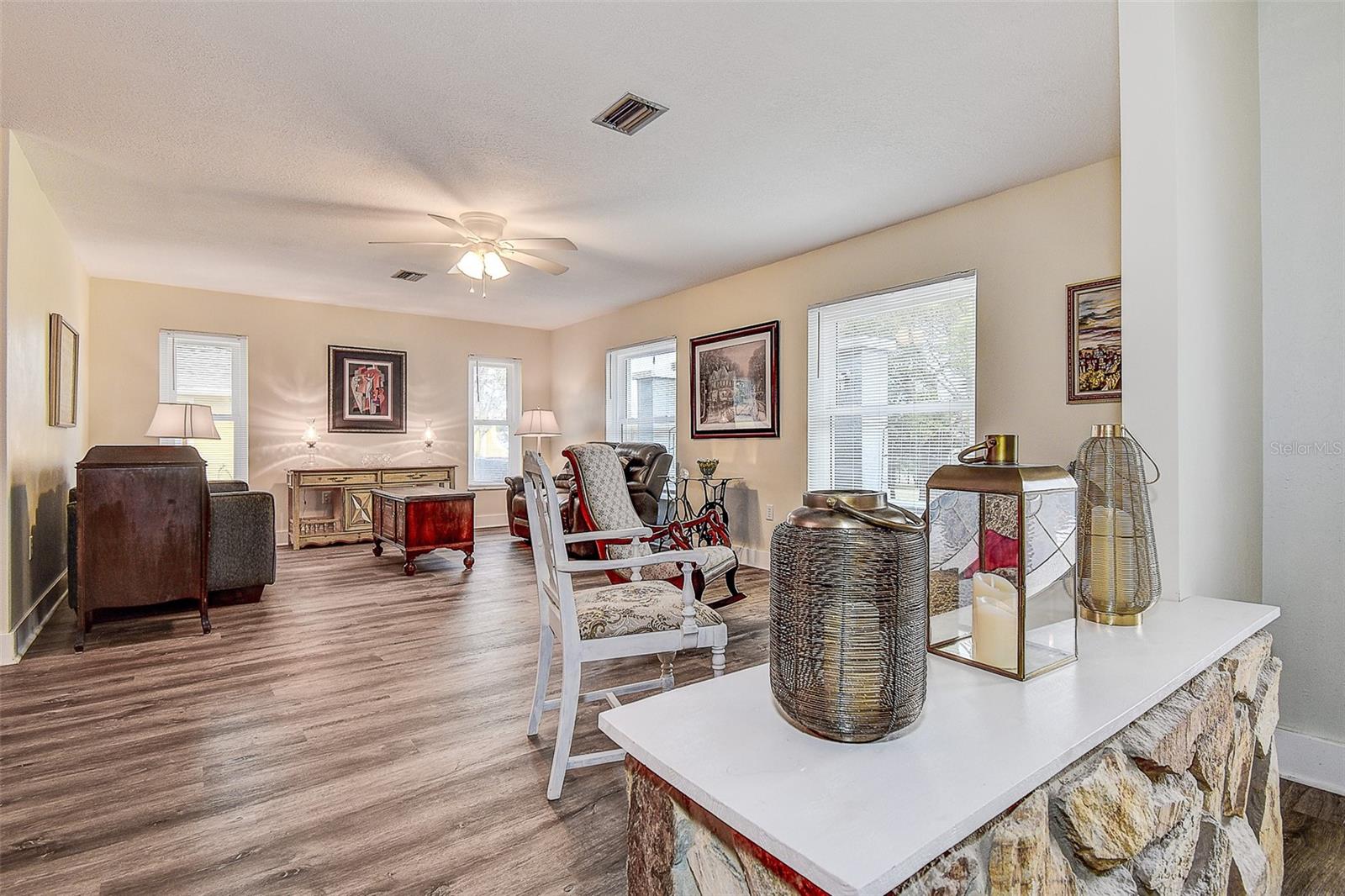 Image 10 of 64 For 5253 Sandra Drive