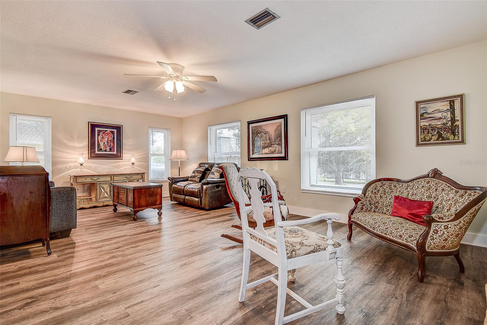 Image 11 of 64 For 5253 Sandra Drive