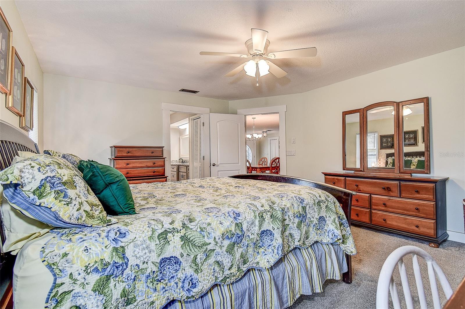 Image 17 of 64 For 5253 Sandra Drive