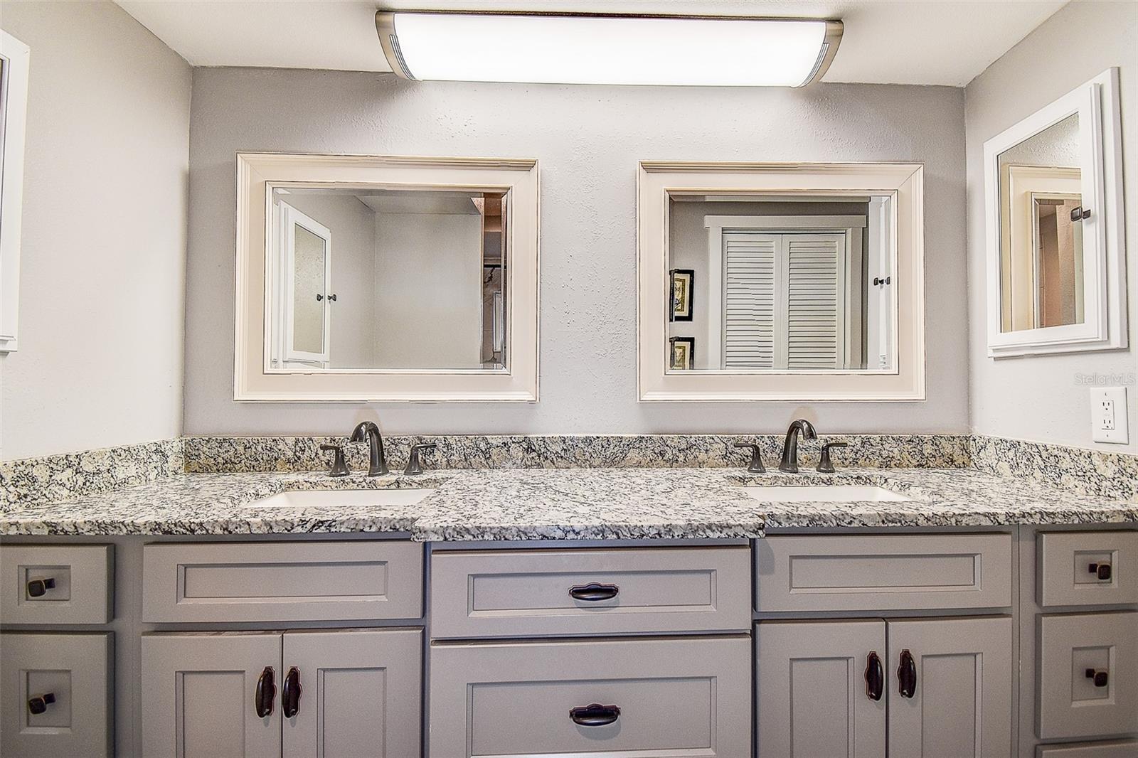 Image 20 of 64 For 5253 Sandra Drive