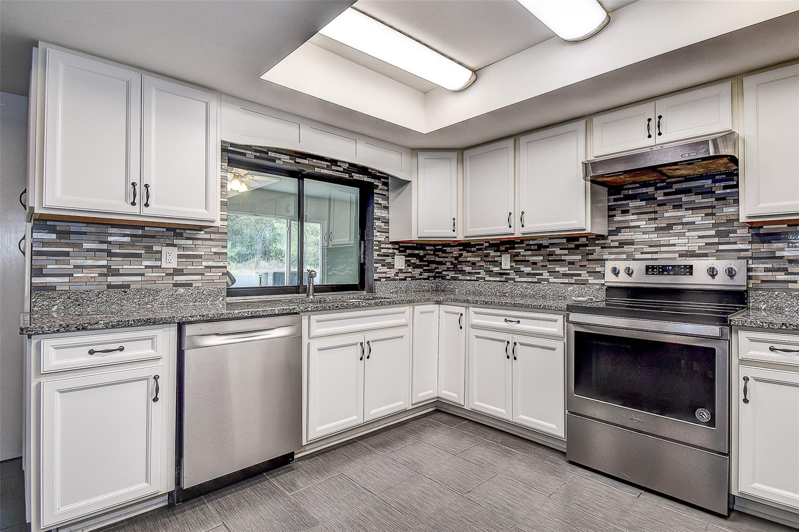 Image 27 of 64 For 5253 Sandra Drive