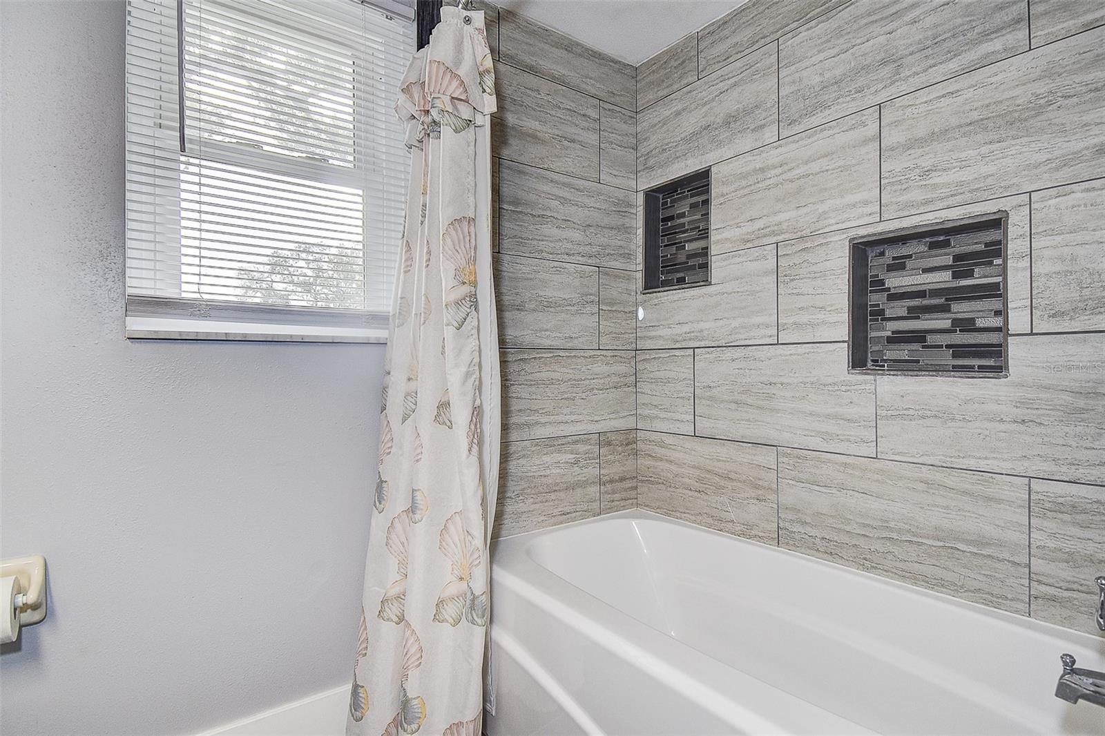 Image 34 of 64 For 5253 Sandra Drive