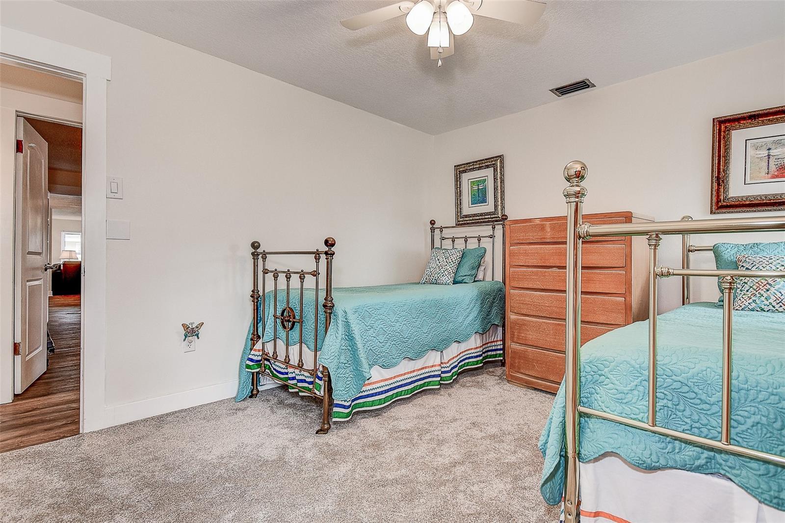 Image 36 of 64 For 5253 Sandra Drive