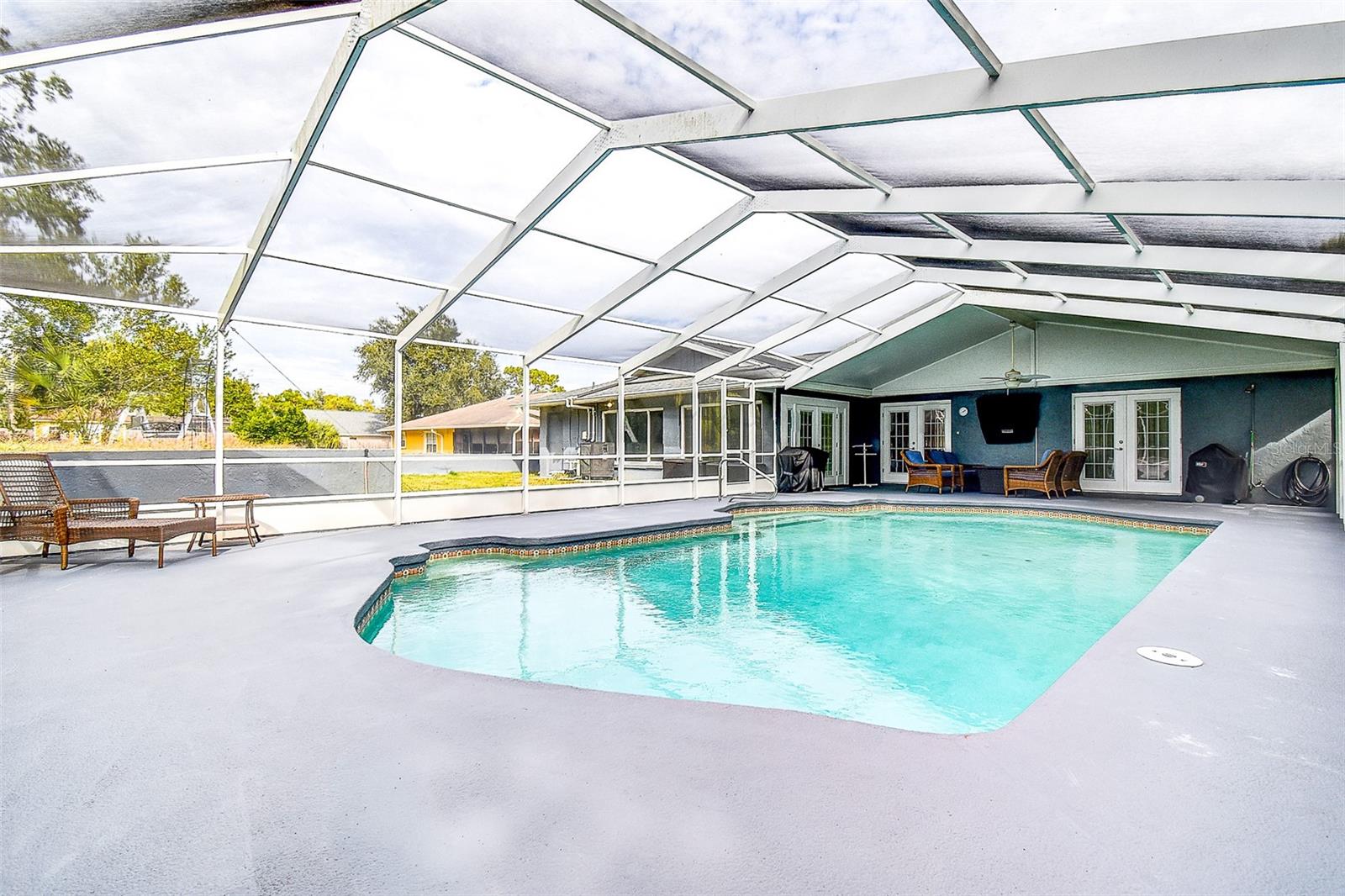 Image 47 of 64 For 5253 Sandra Drive