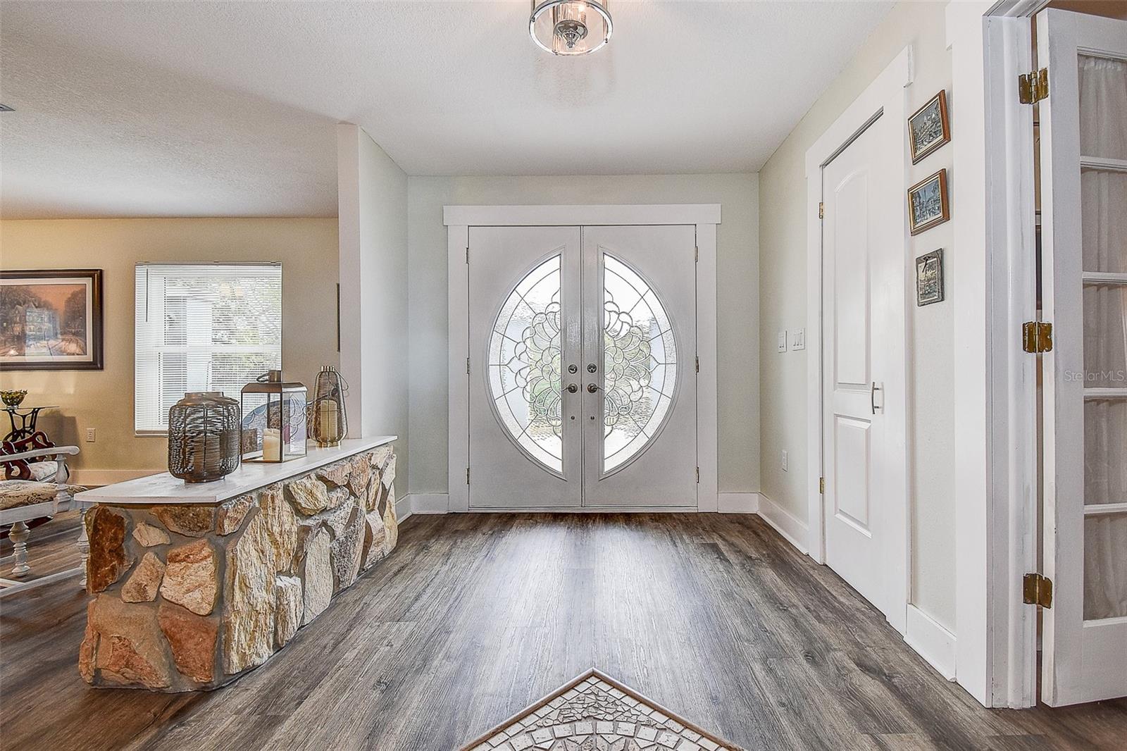 Image 7 of 64 For 5253 Sandra Drive