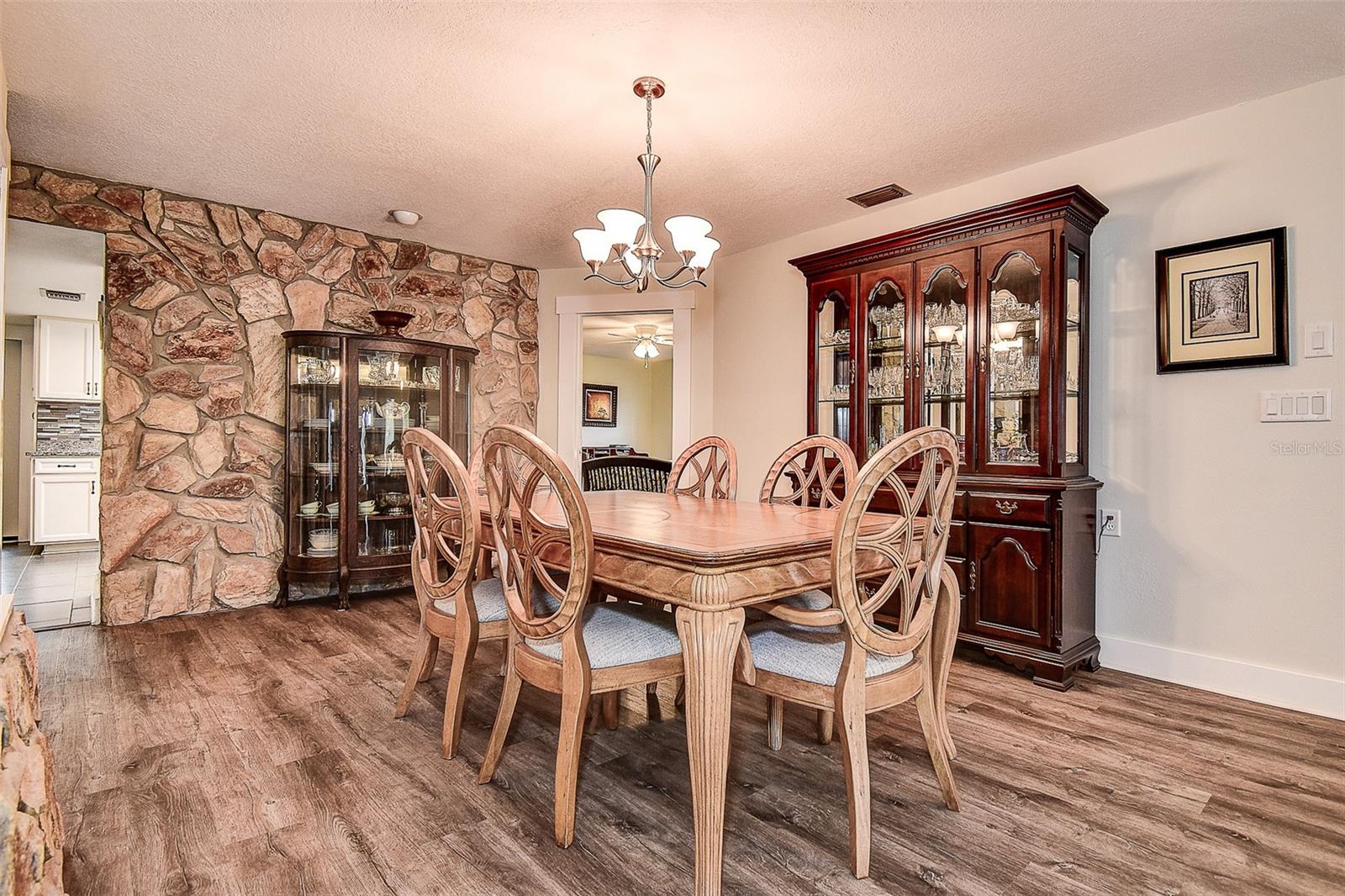 Image 8 of 64 For 5253 Sandra Drive