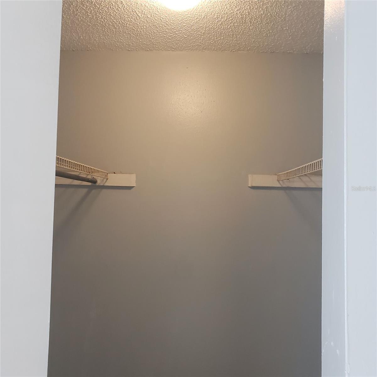 Image 12 of 15 For 305 Wellington Court 61