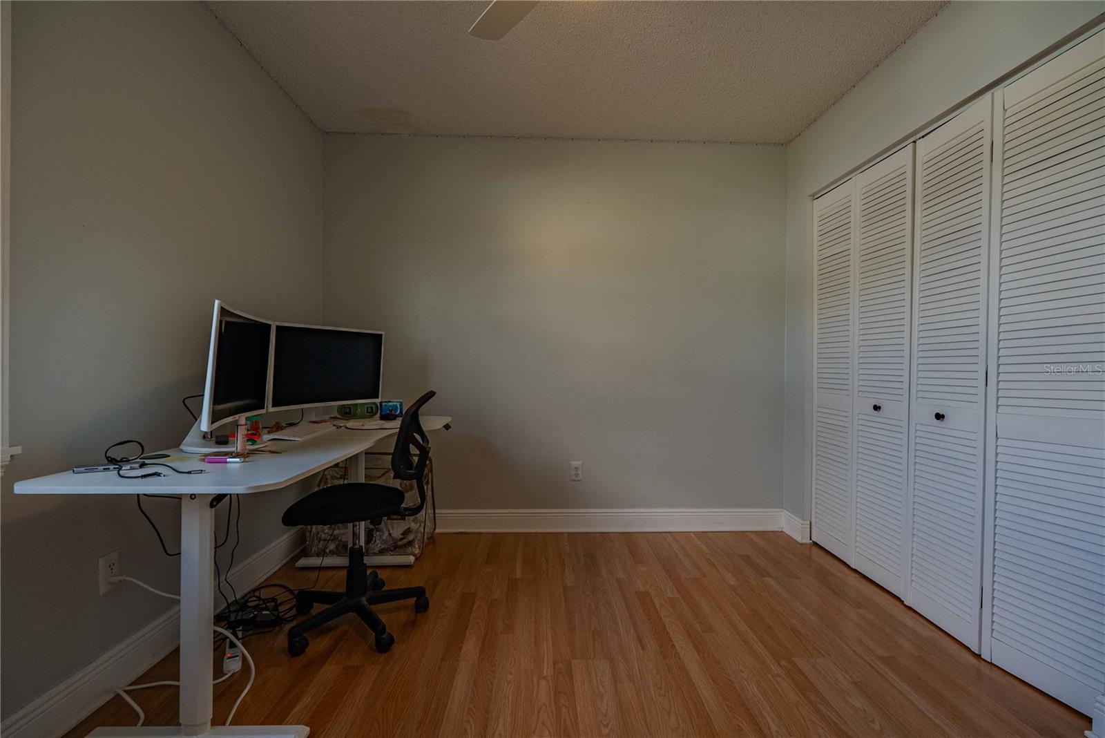 Image 29 of 46 For 5124 Springwood Drive