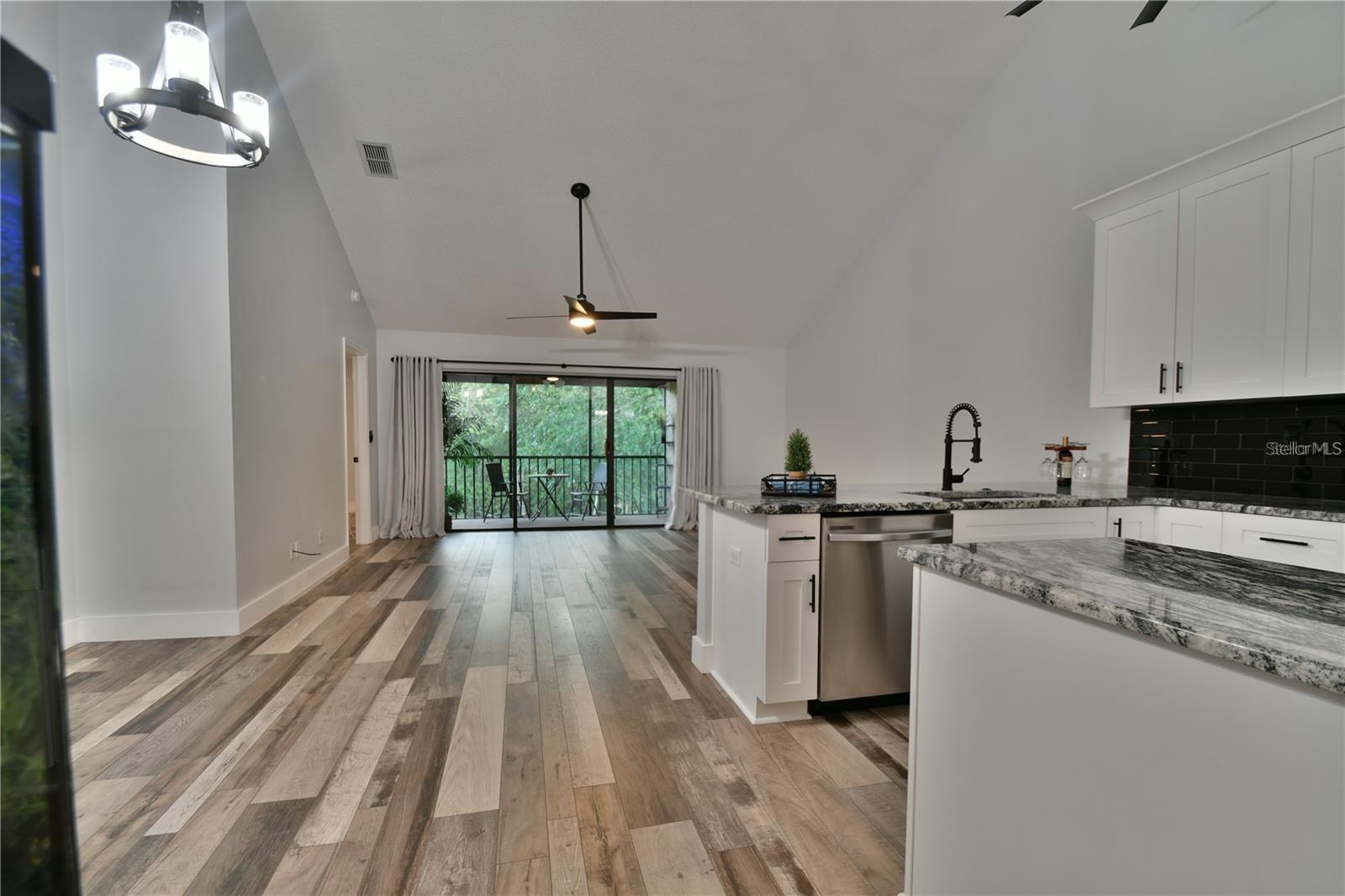 Image 3 of 24 For 1801 Lake Road 15e