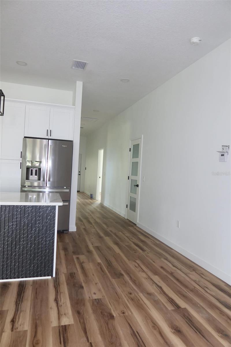 Image 3 of 15 For 611 Elm Street