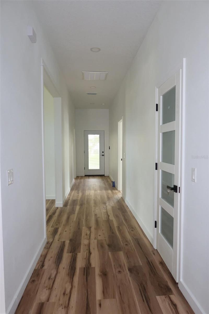 Image 4 of 15 For 611 Elm Street