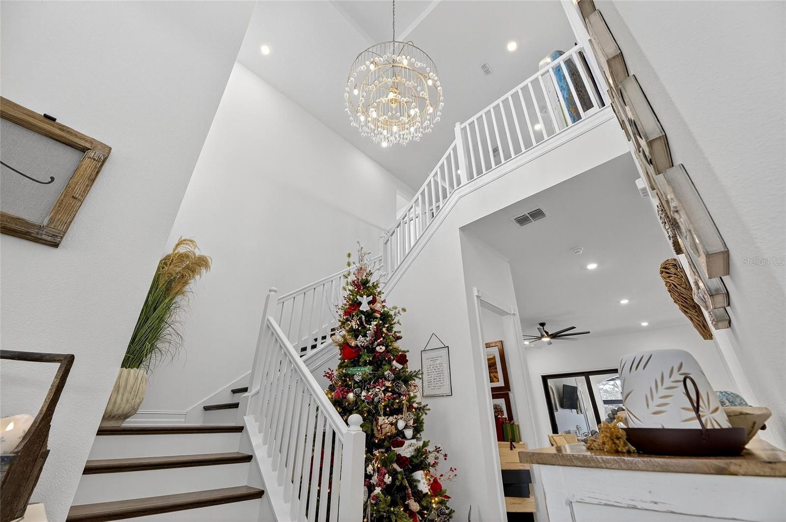 Image 17 of 83 For 1128 Seagrape Drive