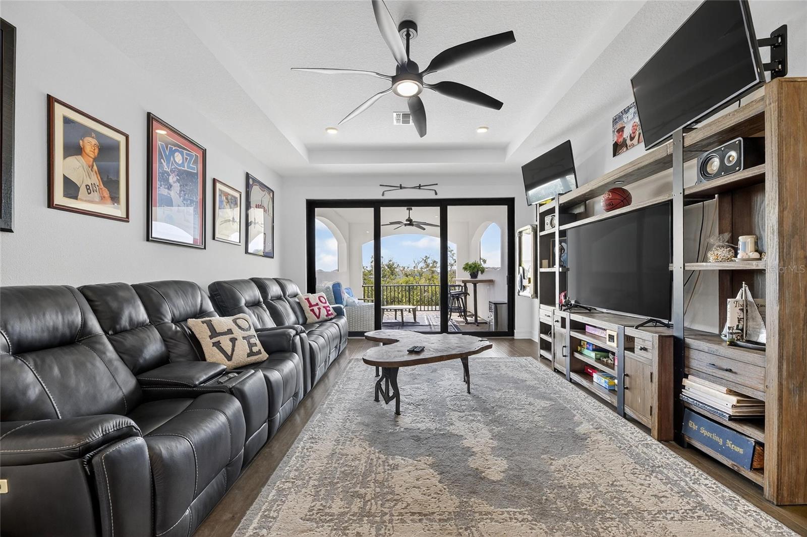 Image 46 of 83 For 1128 Seagrape Drive