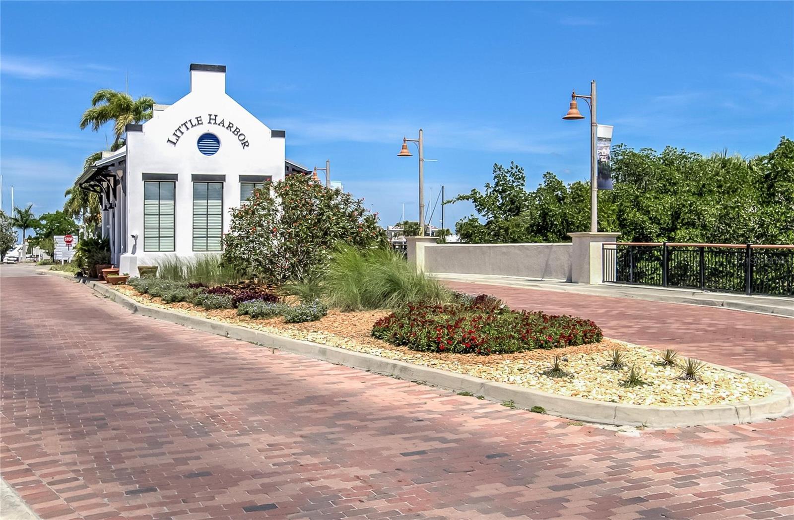 Image 86 of 100 For 1128 Seagrape Drive