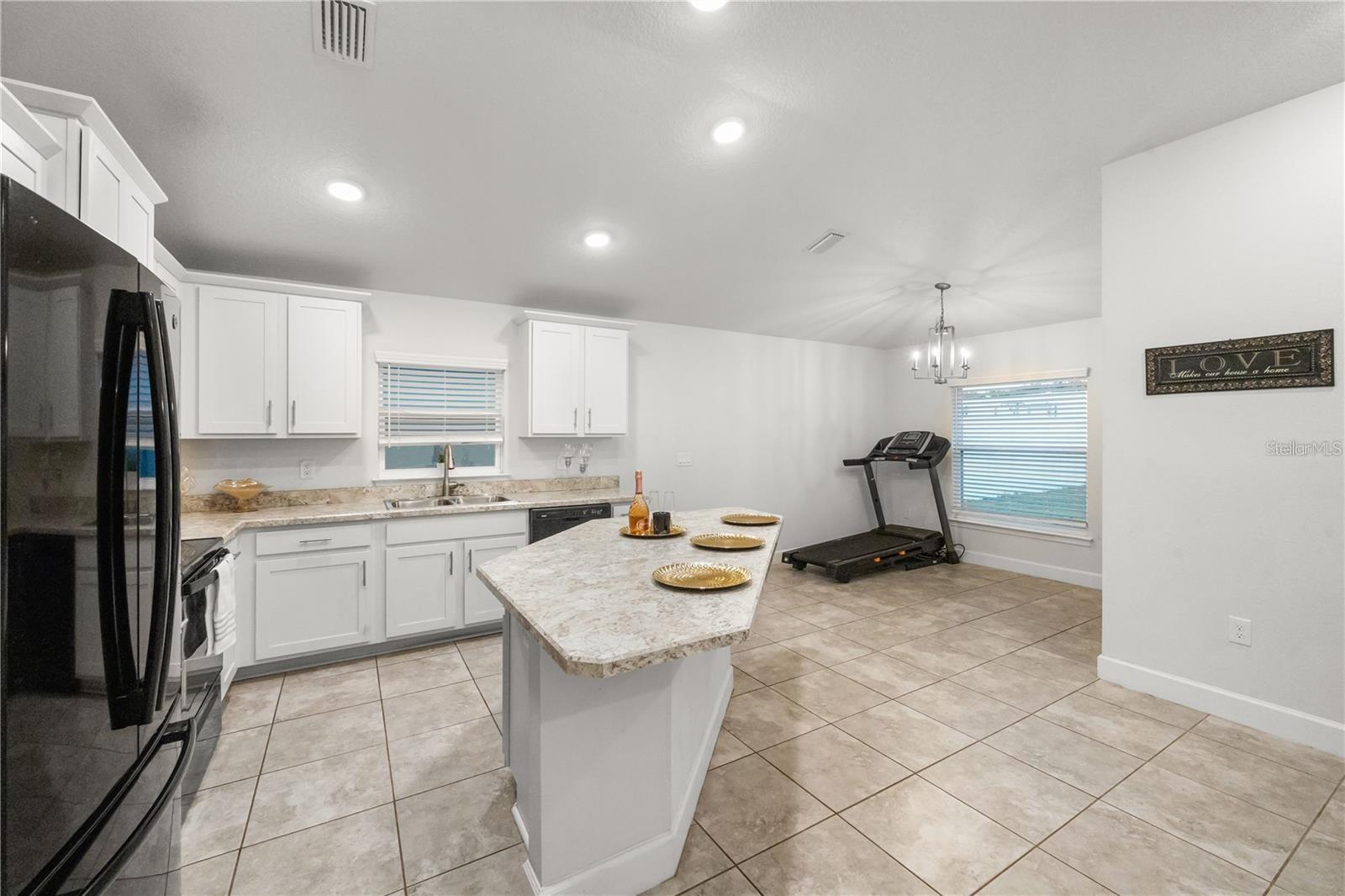 Image 15 of 37 For 14429 Potterton Circle