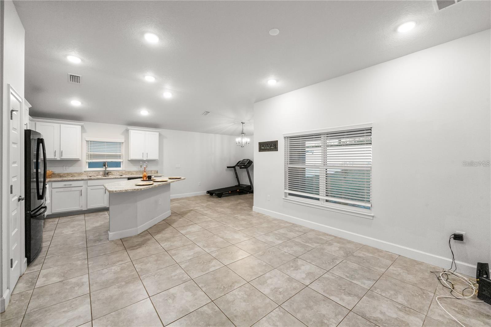 Image 17 of 37 For 14429 Potterton Circle