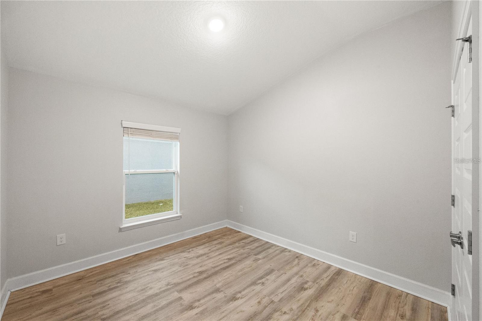 Image 19 of 37 For 14429 Potterton Circle