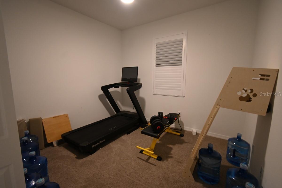 Image 13 of 19 For 11996 Hilltop Farms Drive