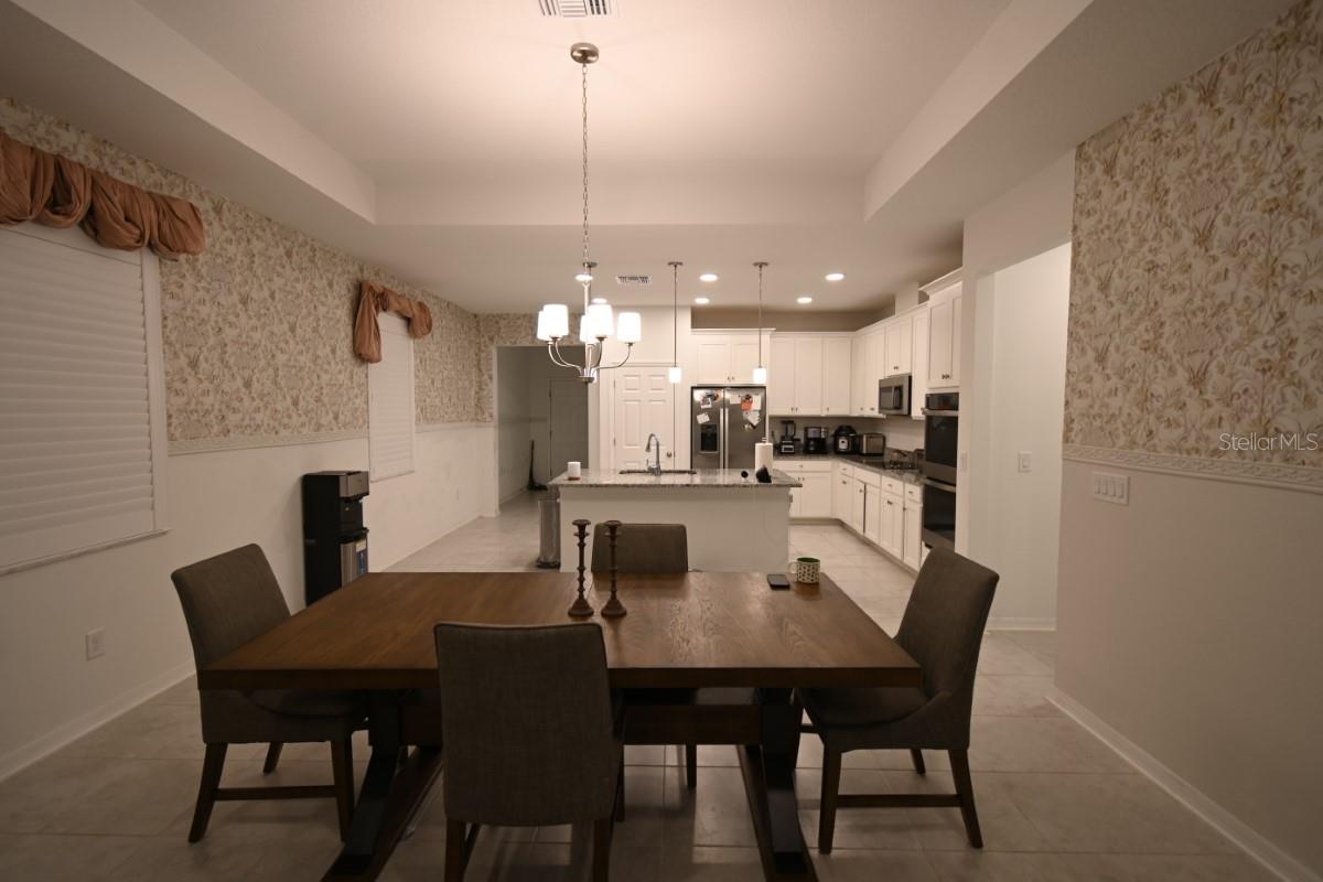 Image 7 of 19 For 11996 Hilltop Farms Drive