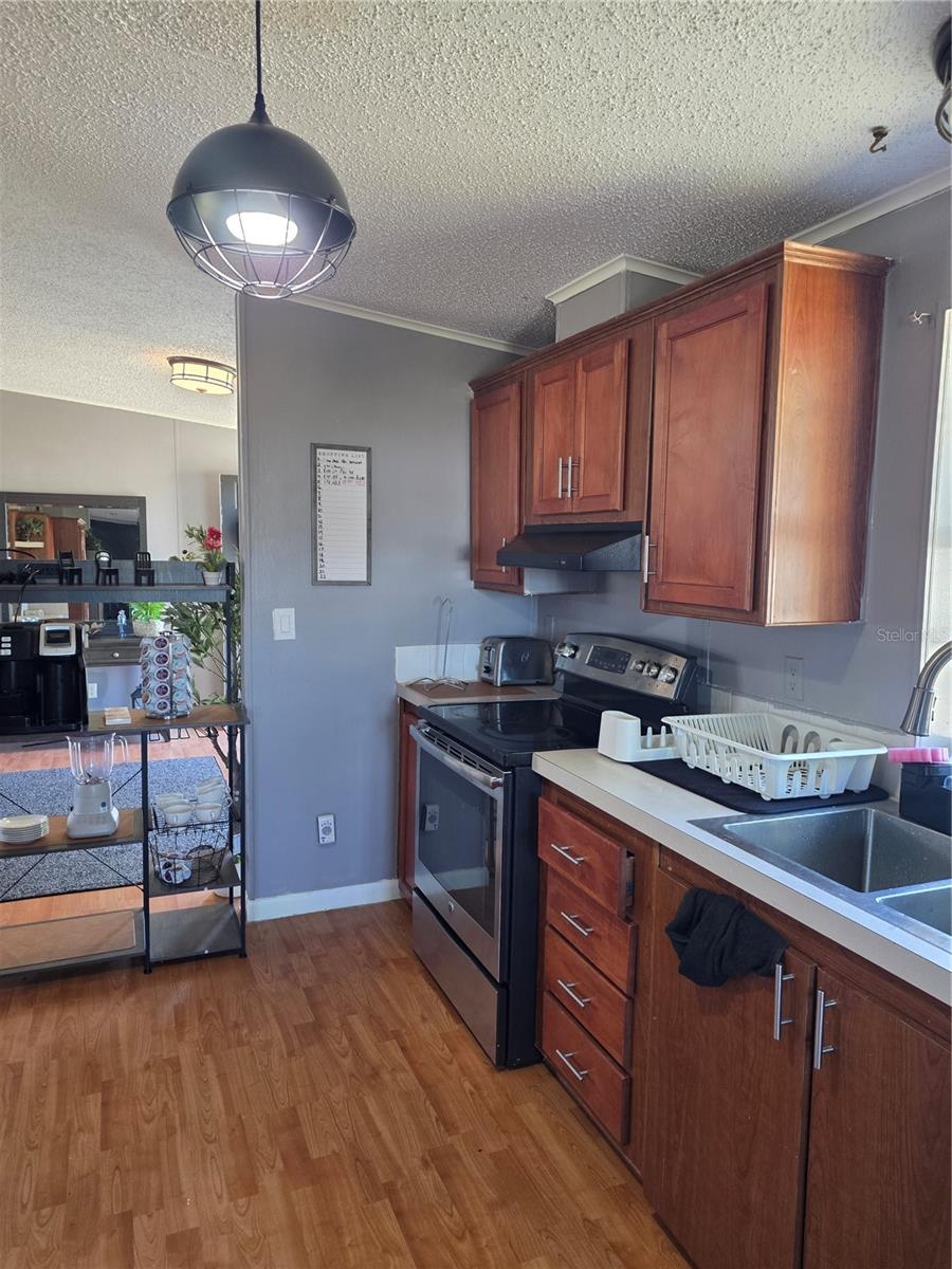 Image 11 of 65 For 14479 Angus Road