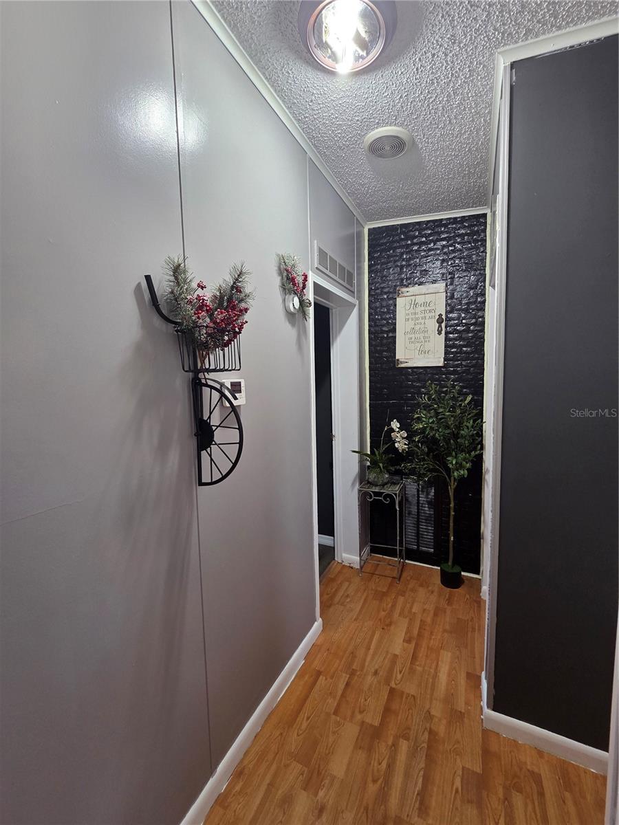 Image 26 of 65 For 14479 Angus Road