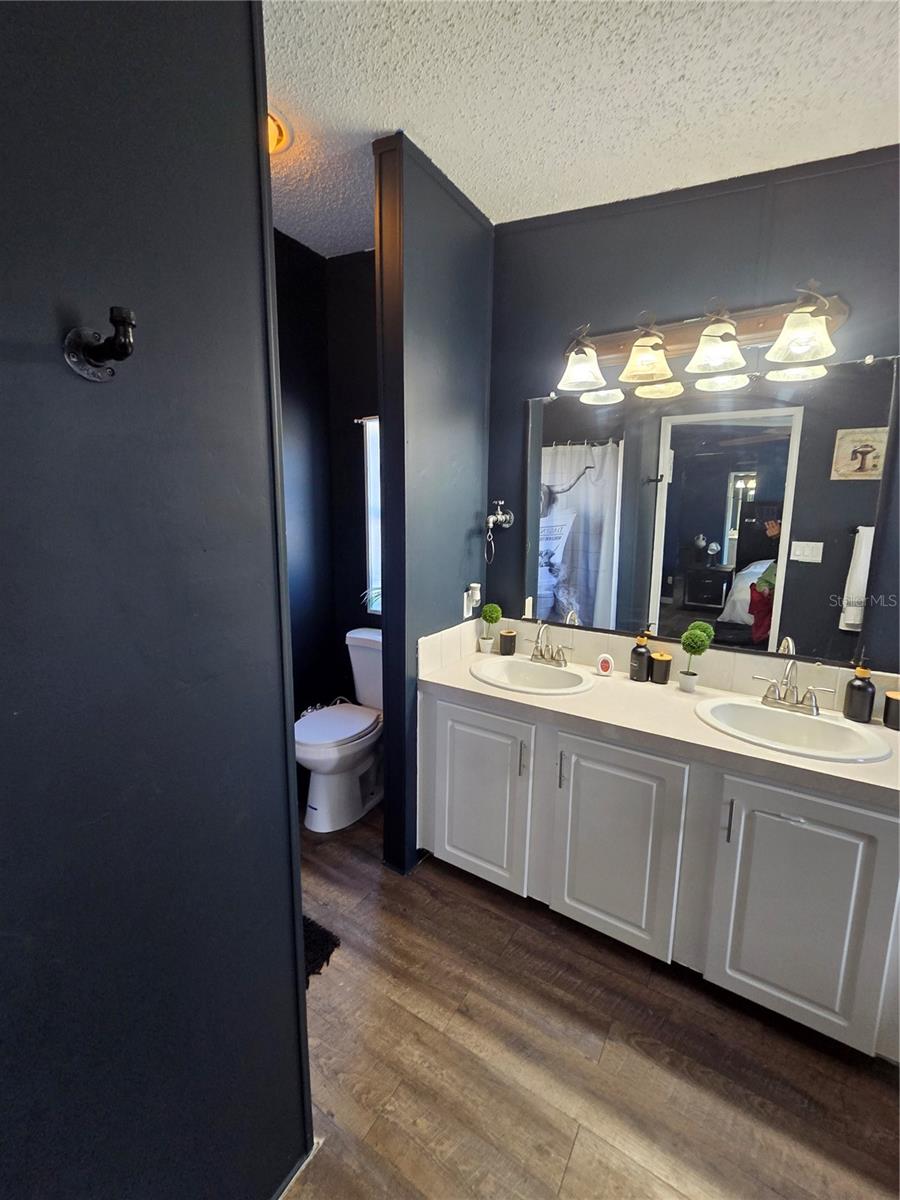 Image 29 of 65 For 14479 Angus Road