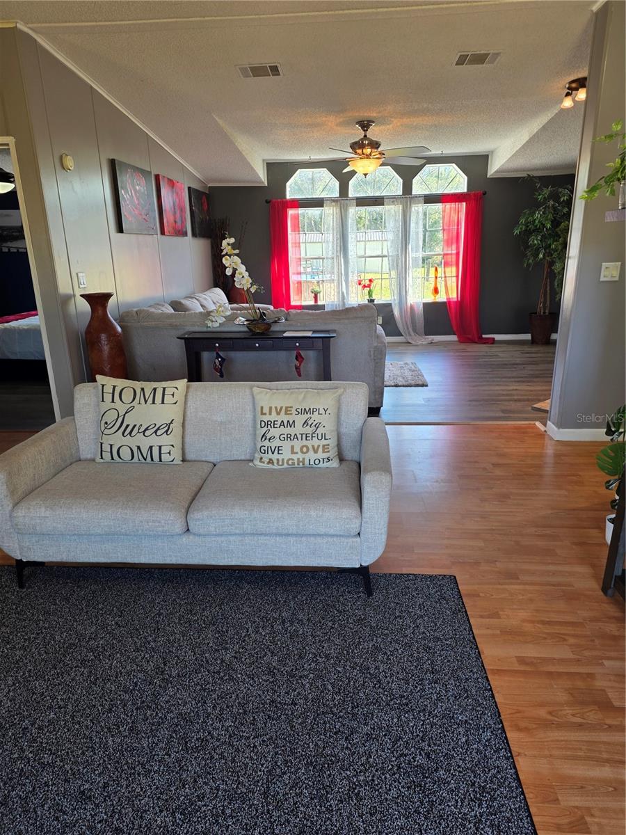 Image 5 of 65 For 14479 Angus Road