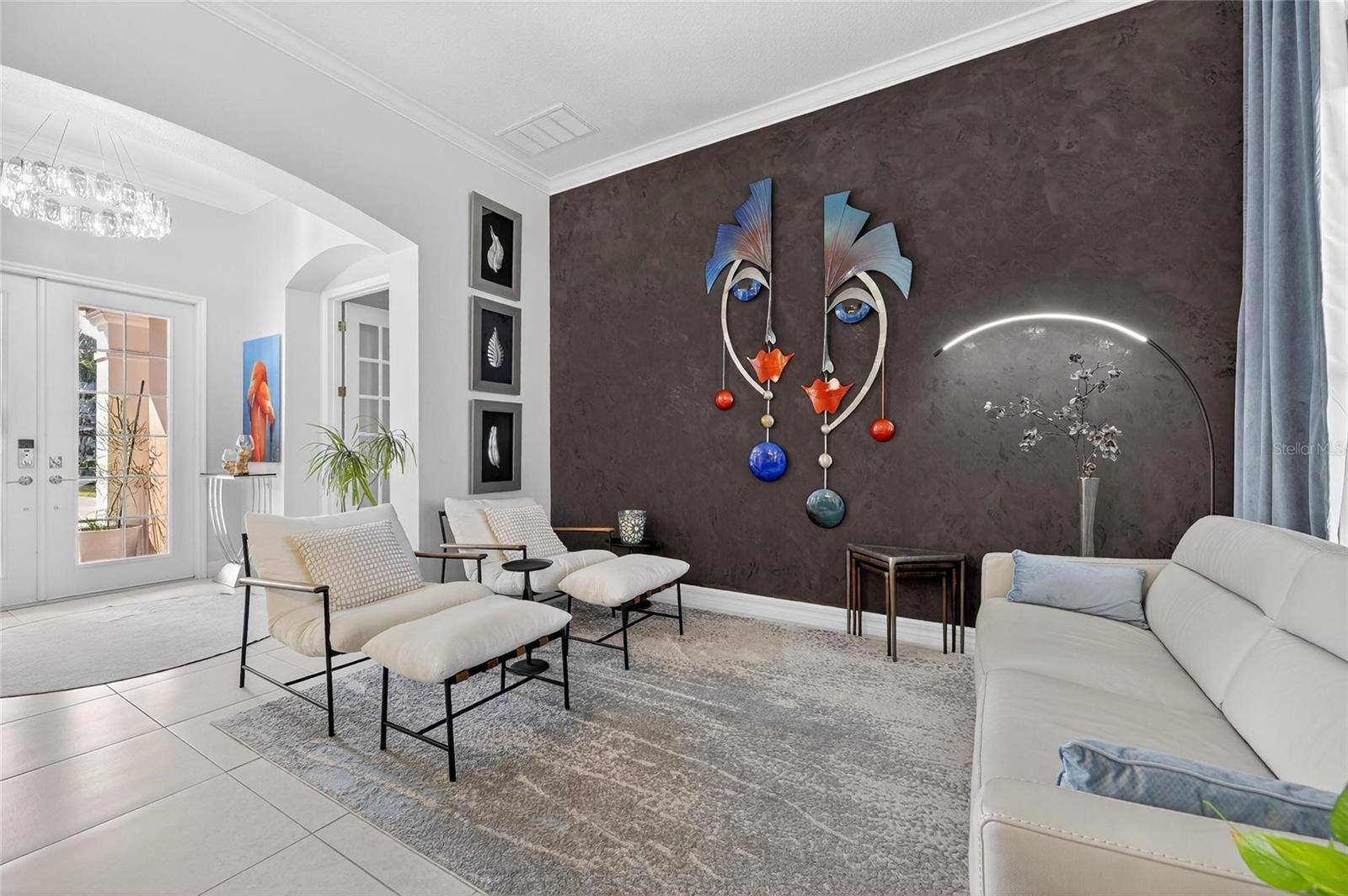 Listing photo id 24 for 719 Islebay Drive