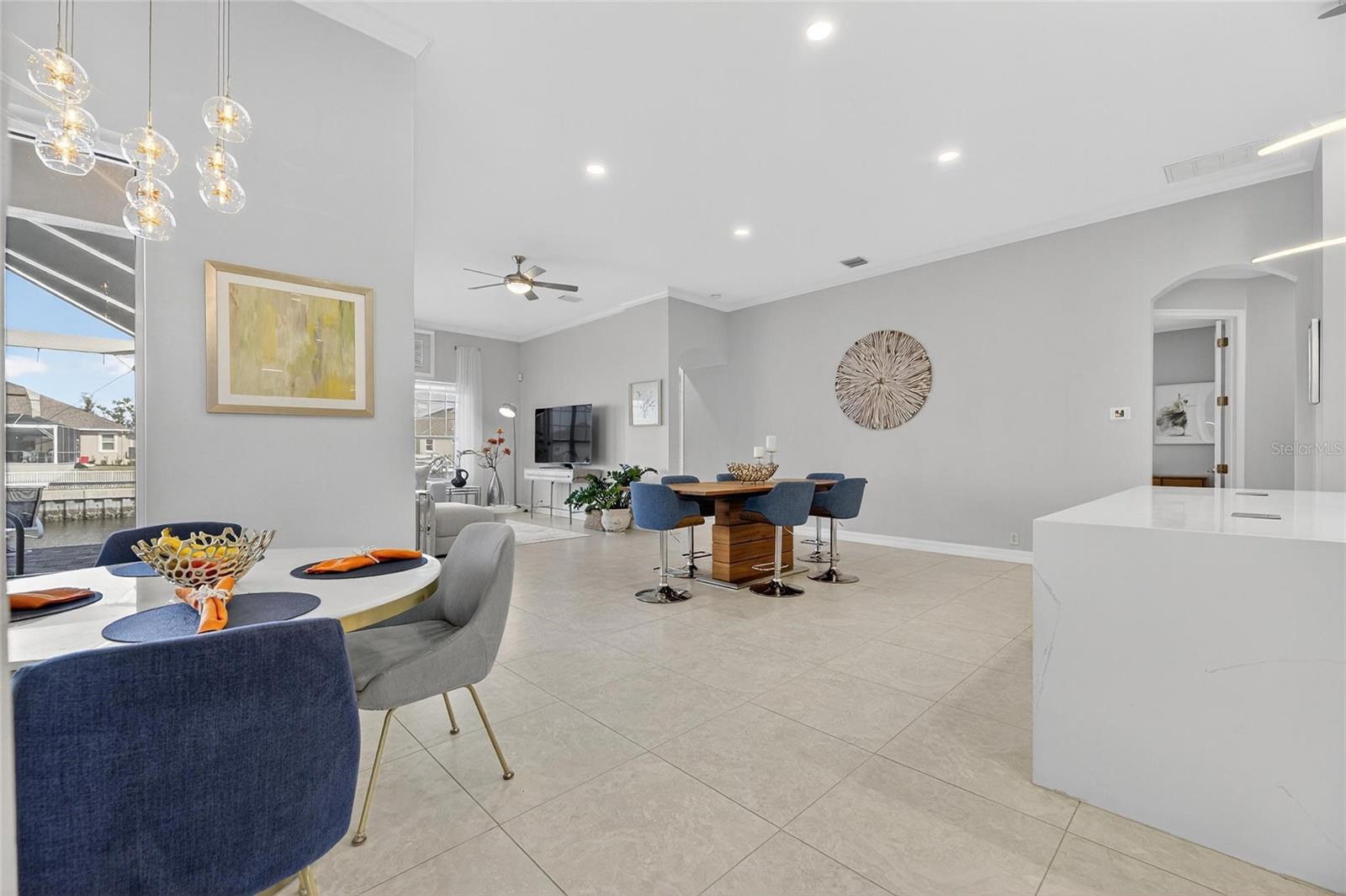 Listing photo id 27 for 719 Islebay Drive