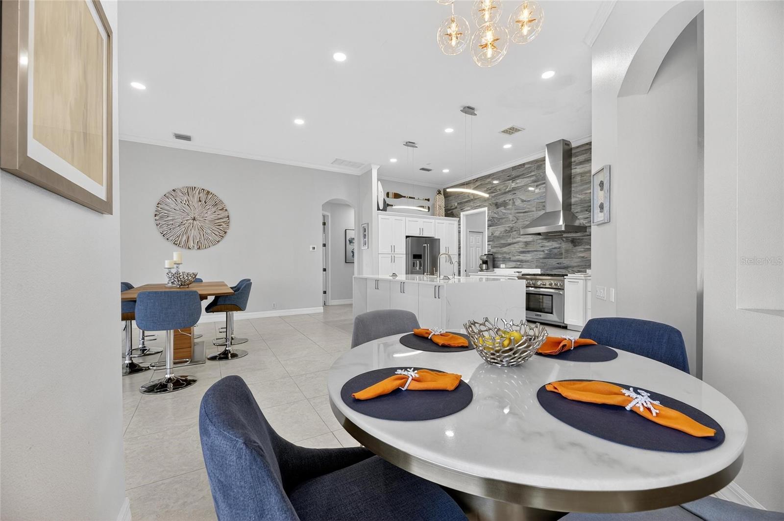 Listing photo id 41 for 719 Islebay Drive