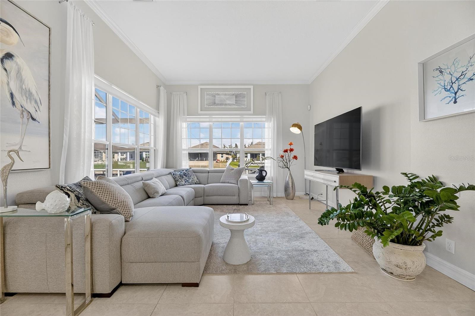 Listing photo id 45 for 719 Islebay Drive