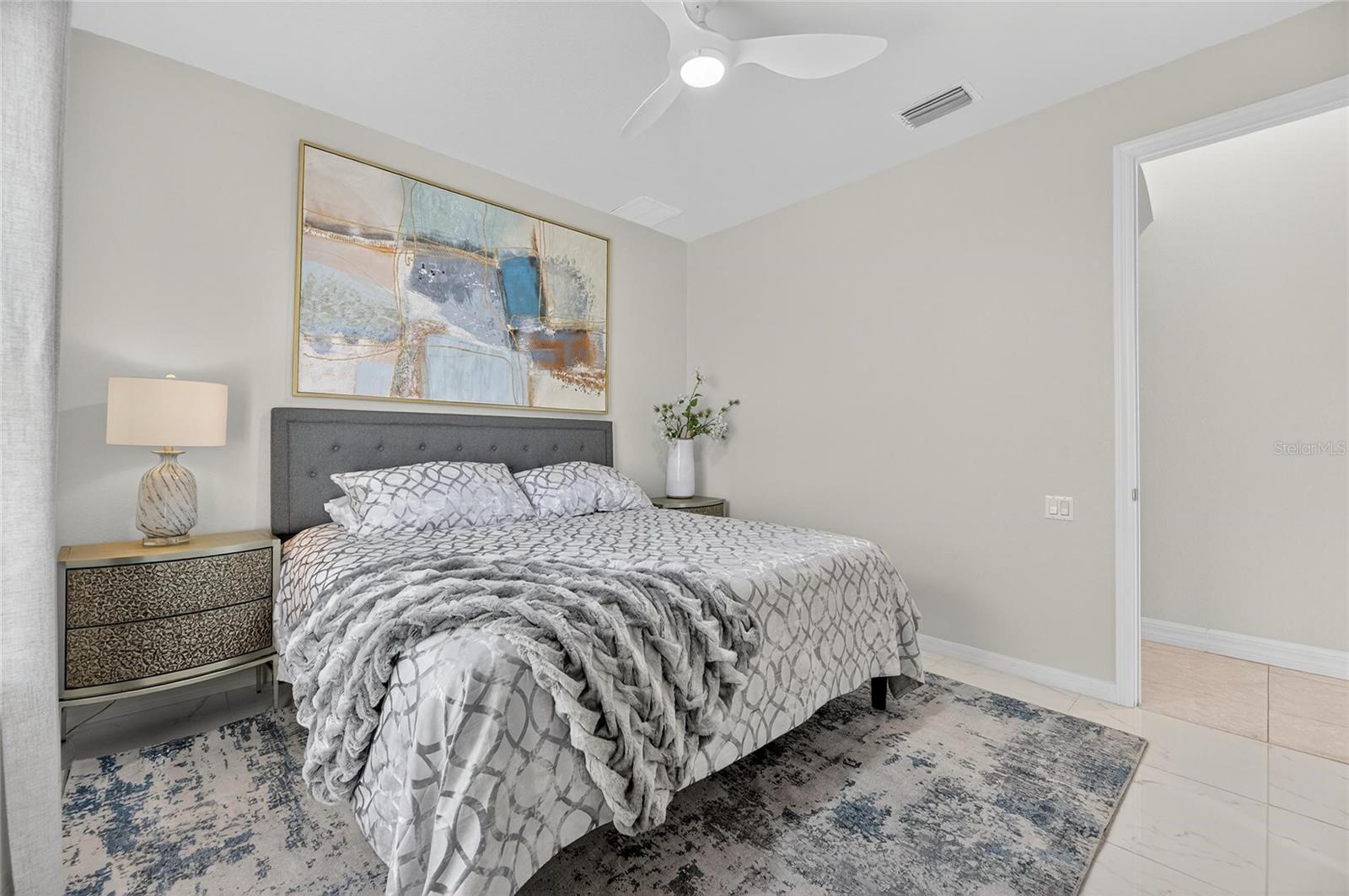 Listing photo id 61 for 719 Islebay Drive