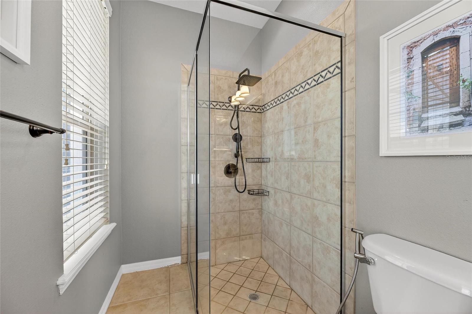 Listing photo id 63 for 719 Islebay Drive