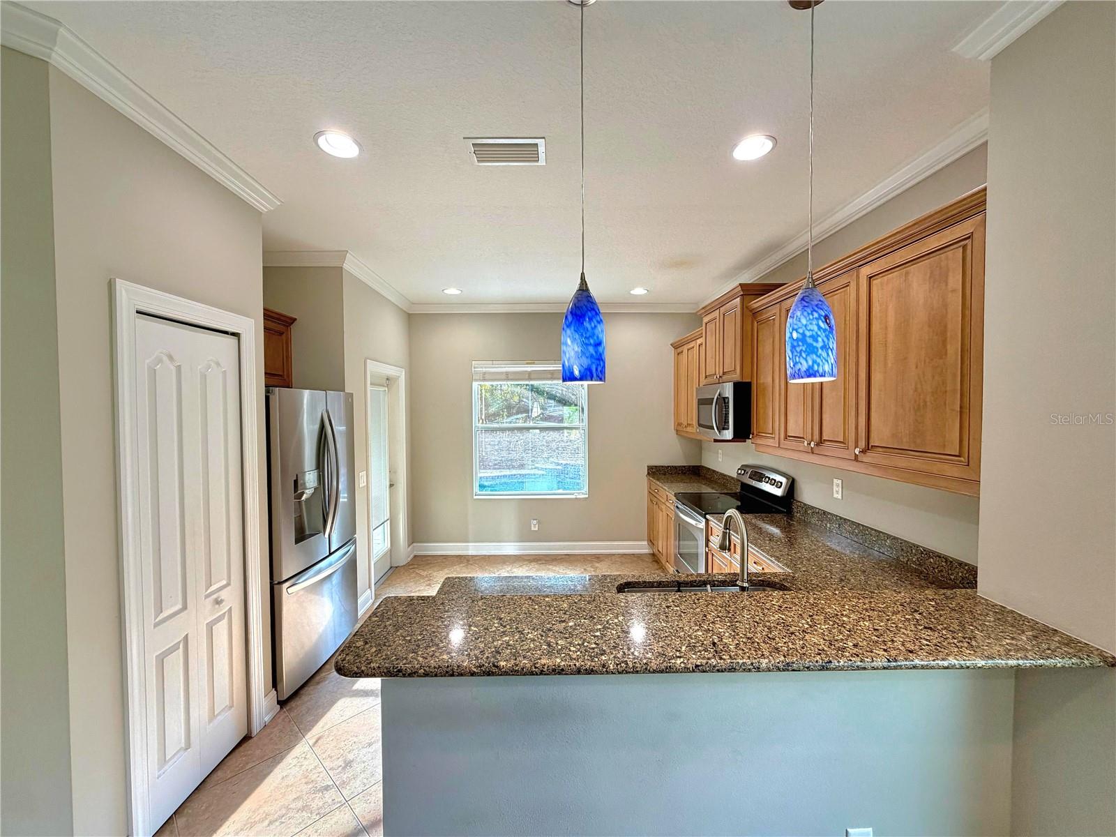 Image 6 of 18 For 4911 Boston Common Glen