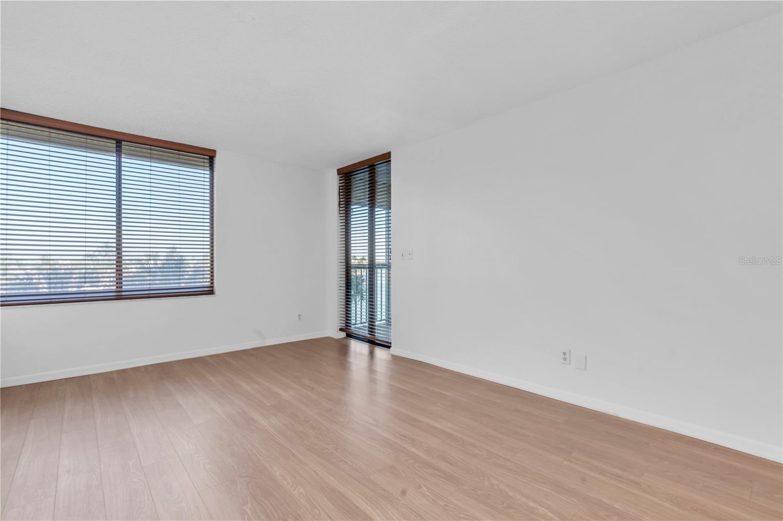 Image 19 of 36 For 9495 Blind Pass Road 304