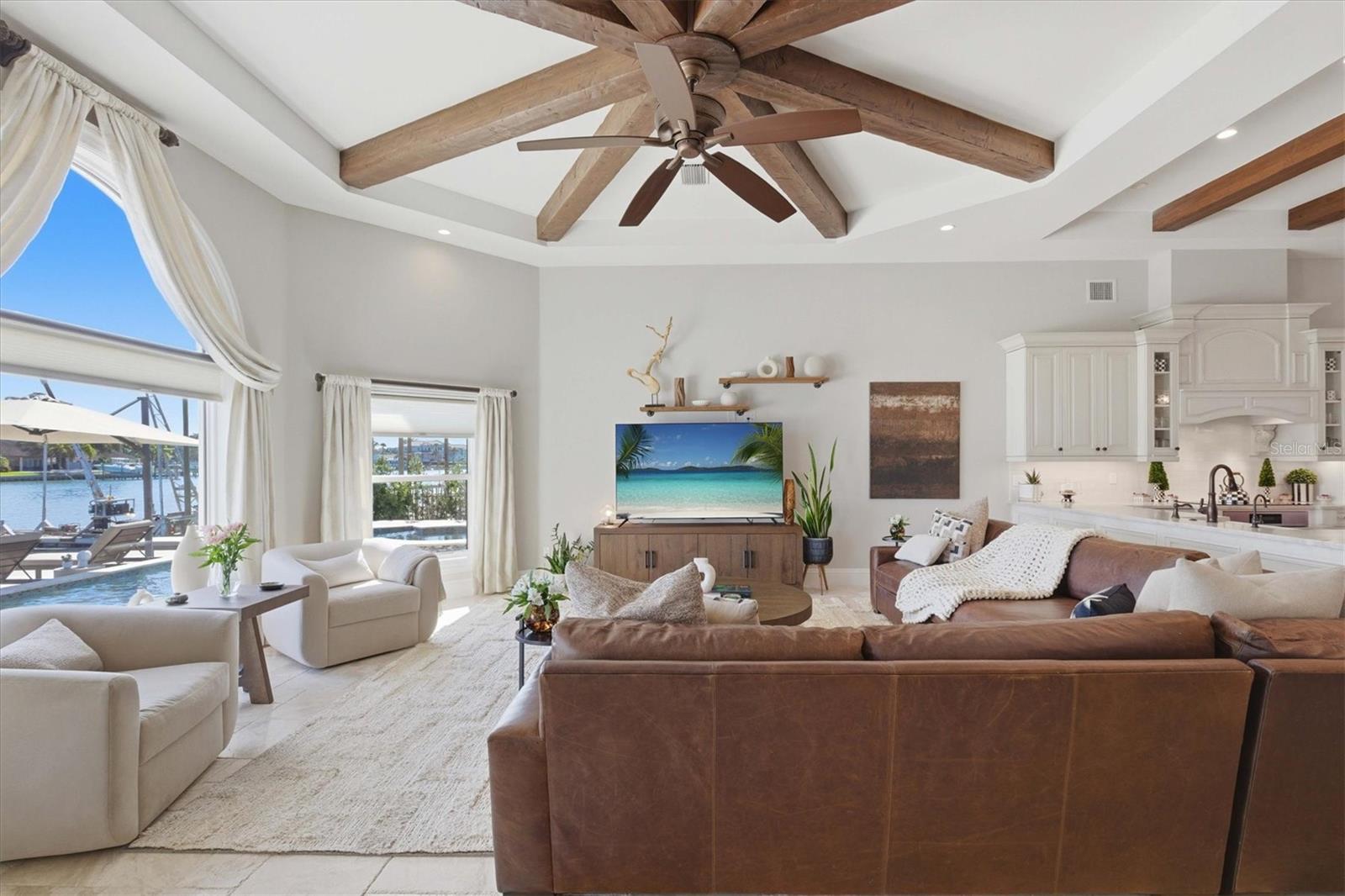 Listing photo id 26 for 215 Driftwood Lane