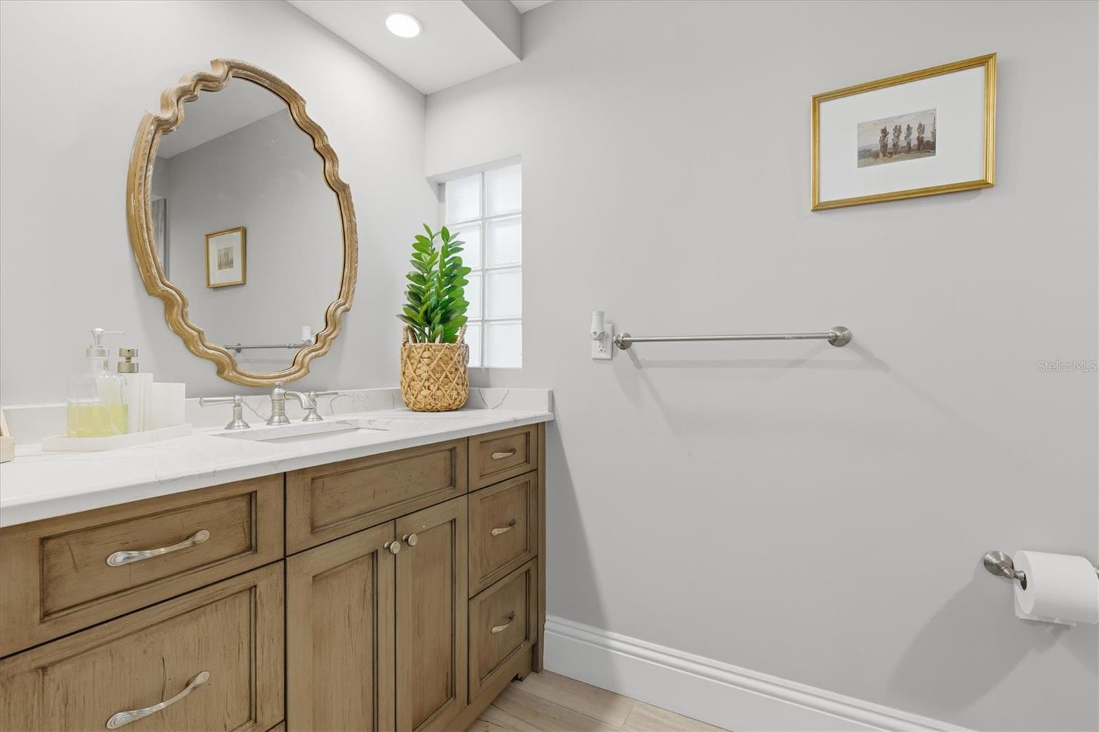 Listing photo id 48 for 215 Driftwood Lane