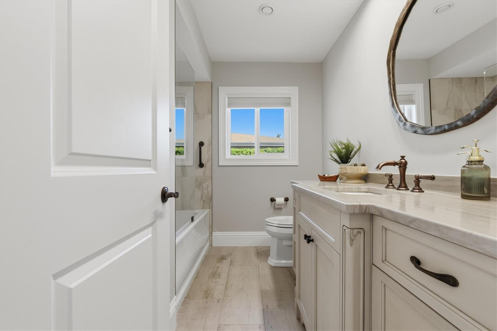 Listing photo id 54 for 215 Driftwood Lane