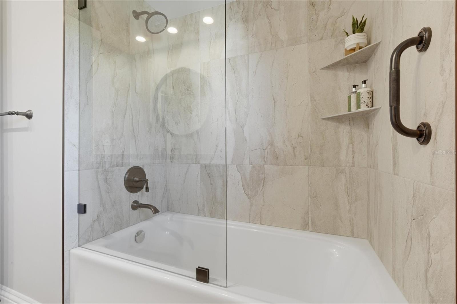 Listing photo id 56 for 215 Driftwood Lane