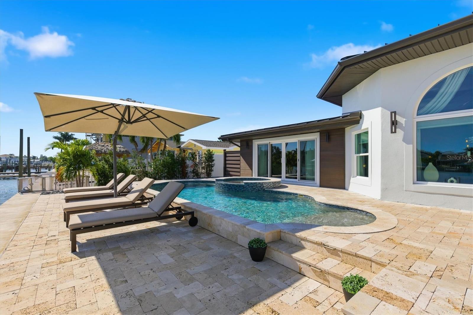 Listing photo id 61 for 215 Driftwood Lane