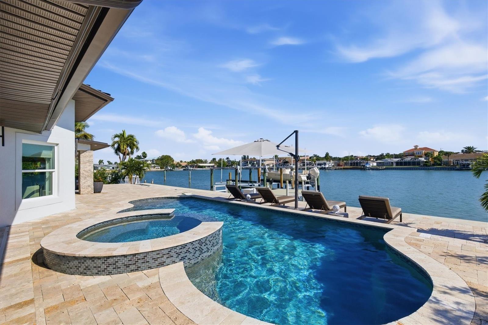 Listing photo id 63 for 215 Driftwood Lane