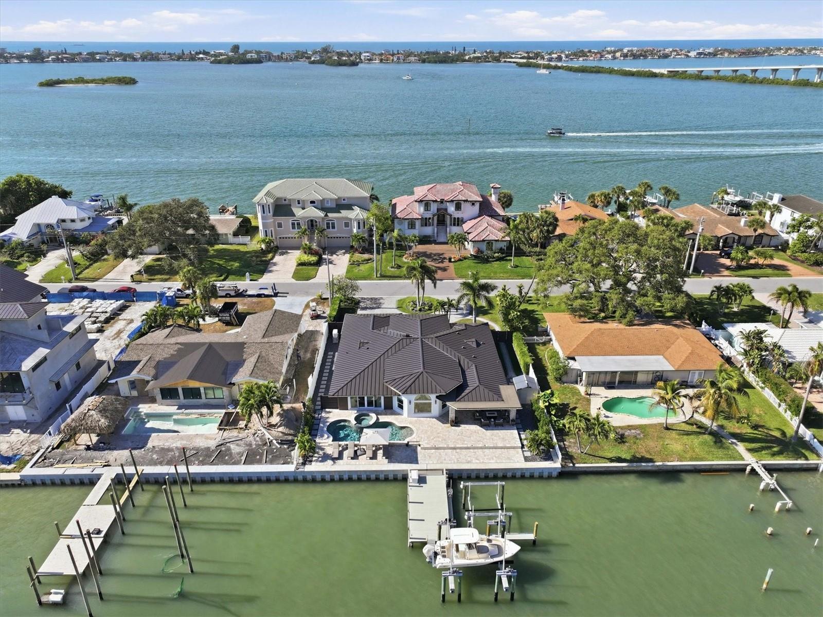 Listing photo id 72 for 215 Driftwood Lane