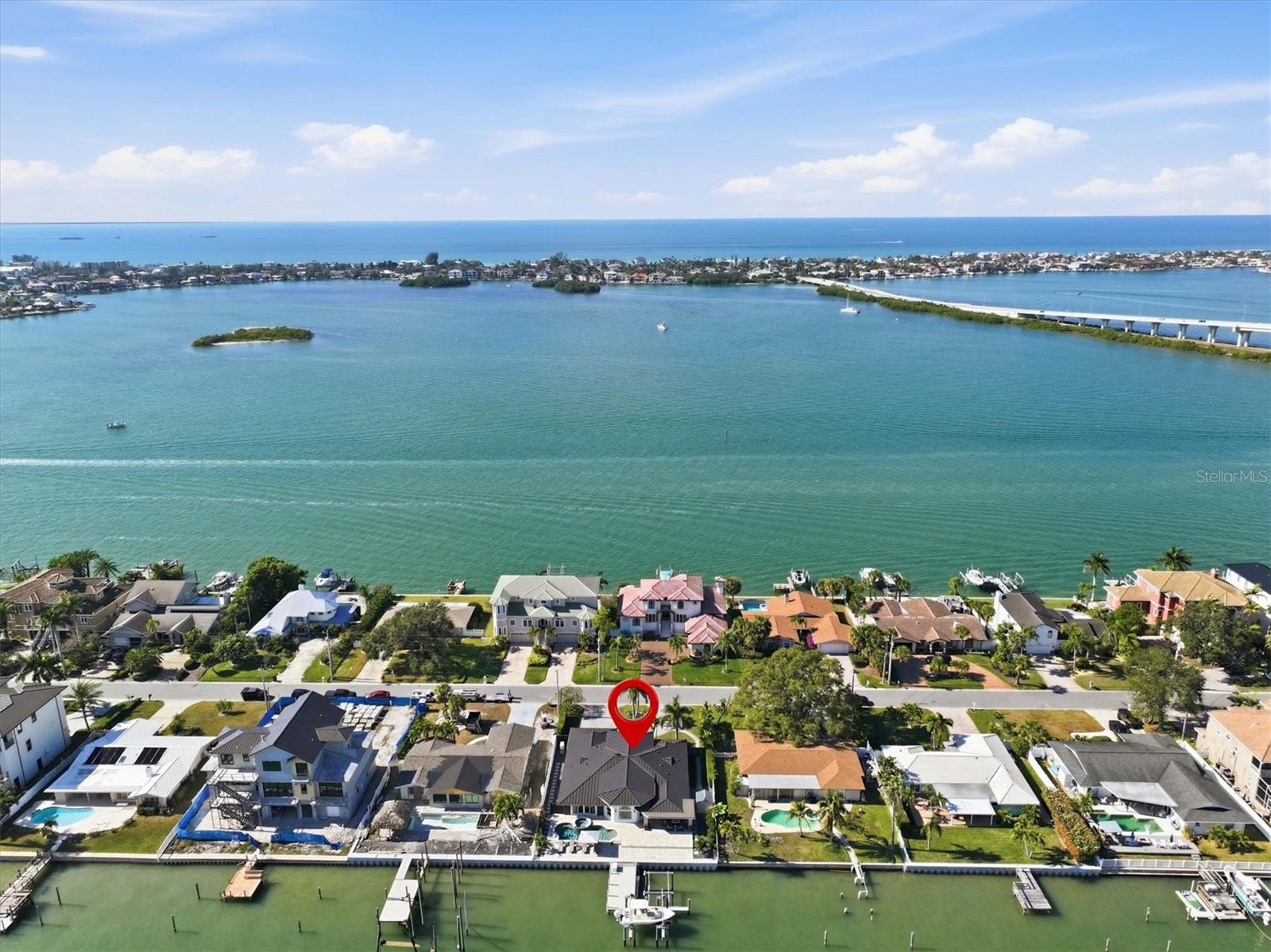 Listing photo id 74 for 215 Driftwood Lane