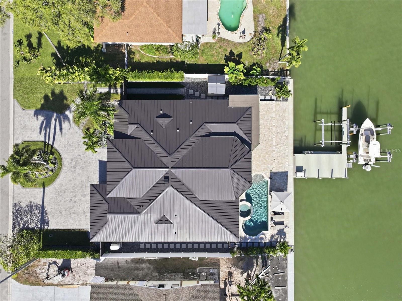 Listing photo id 76 for 215 Driftwood Lane