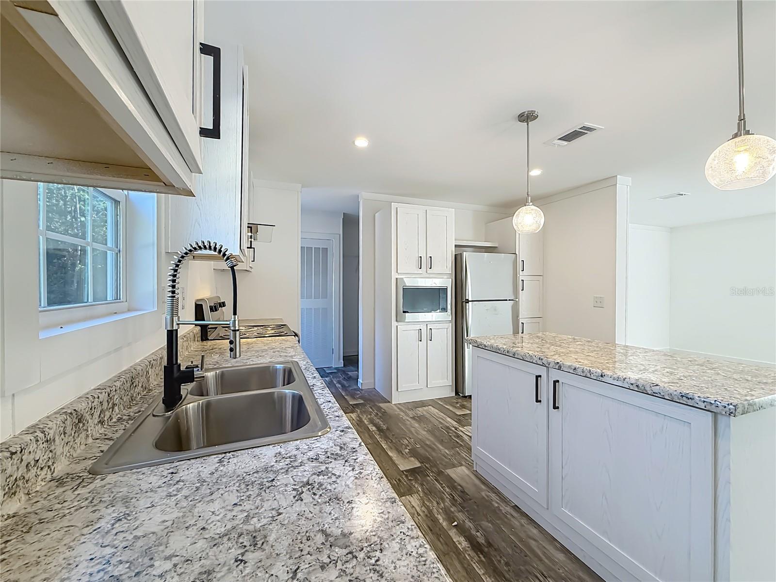 Image 18 of 45 For 2291 140 Avenue